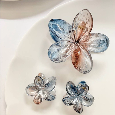 کلیپس پینترستی پلومریا