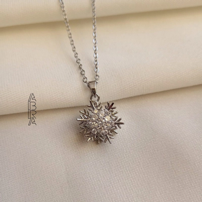 گردنبند برف